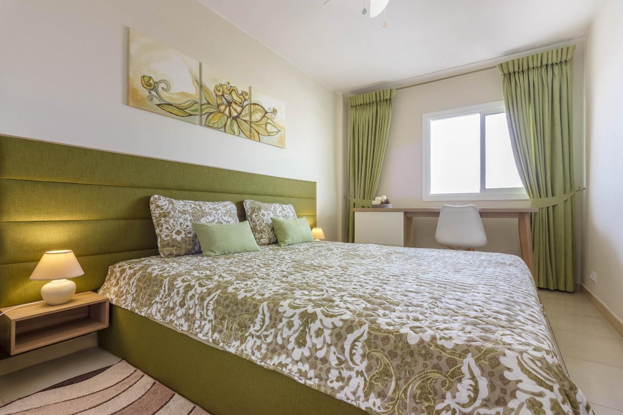 1bdr El Dorado Ocean View Americas